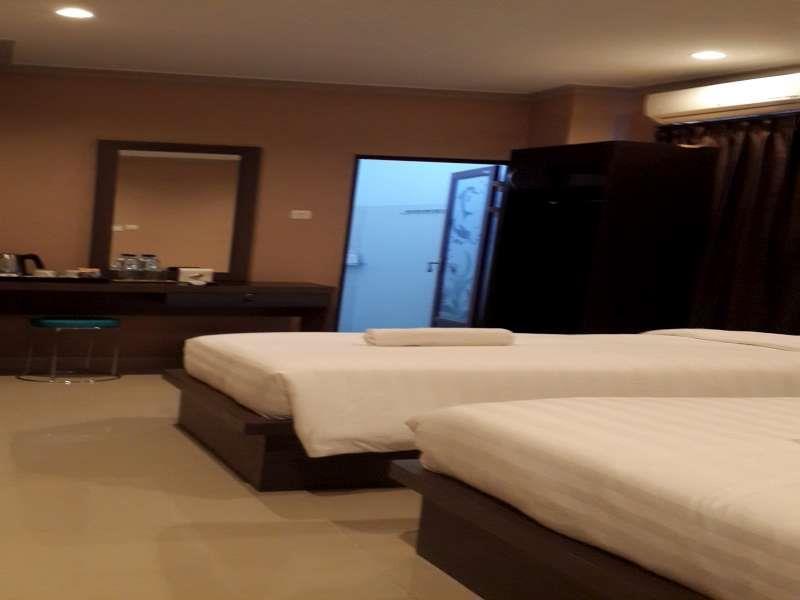 Reddoorz Plus @ Paal 2 มานาโด ภายนอก รูปภาพ