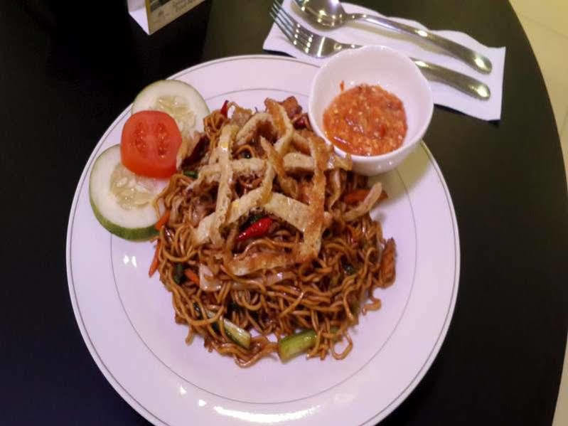 Reddoorz Plus @ Paal 2 มานาโด ภายนอก รูปภาพ