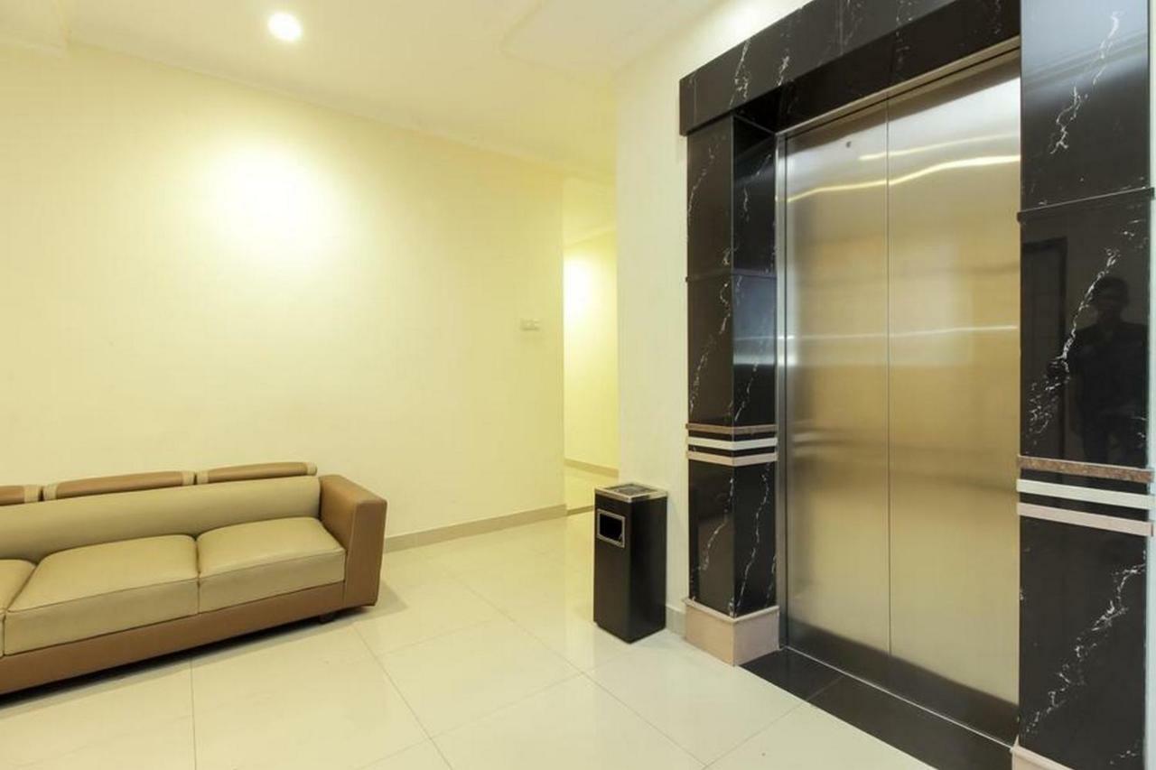 Reddoorz Plus @ Paal 2 มานาโด ภายนอก รูปภาพ