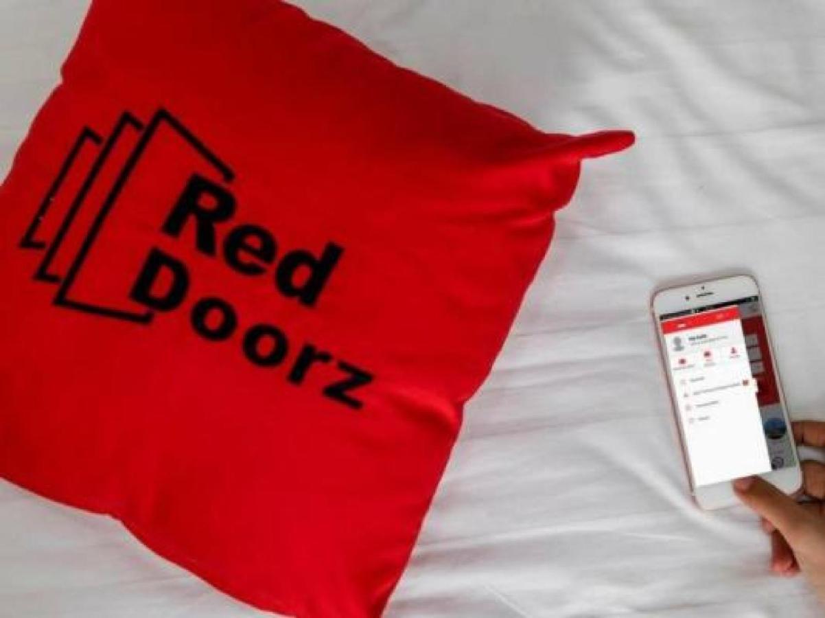 Reddoorz Plus @ Paal 2 มานาโด ภายนอก รูปภาพ